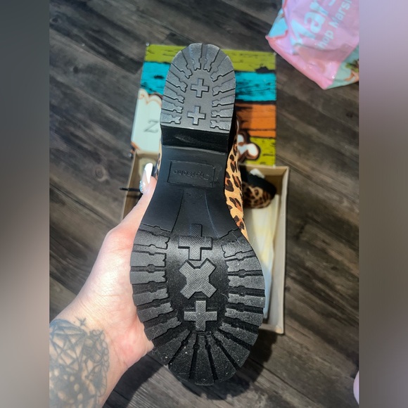 Zigi Soho Kerin Leopard Boots Size 10 Women’s Chunky Heel NWT New - Picture 2 of 6